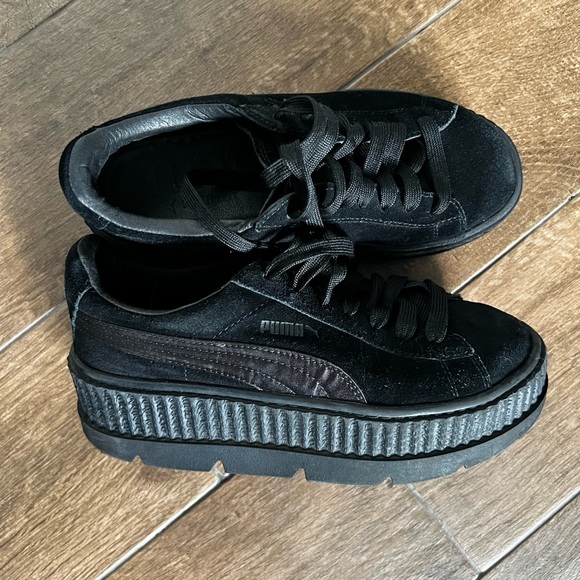 FENTY - Rihanna - Puma creepers - Black suede - GREAT USED CONDITION! Size 7 - Picture 1 of 7